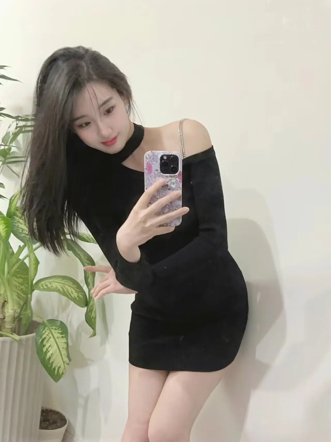稀有喷泉长腿嫩妹思思