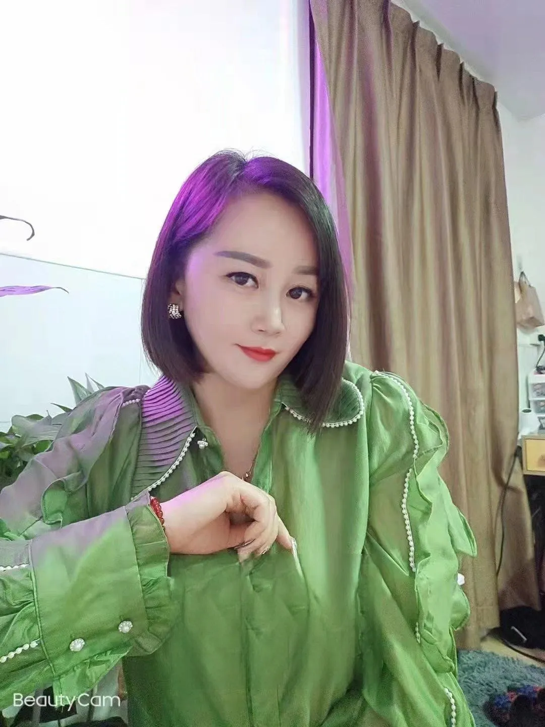 琪琪美女