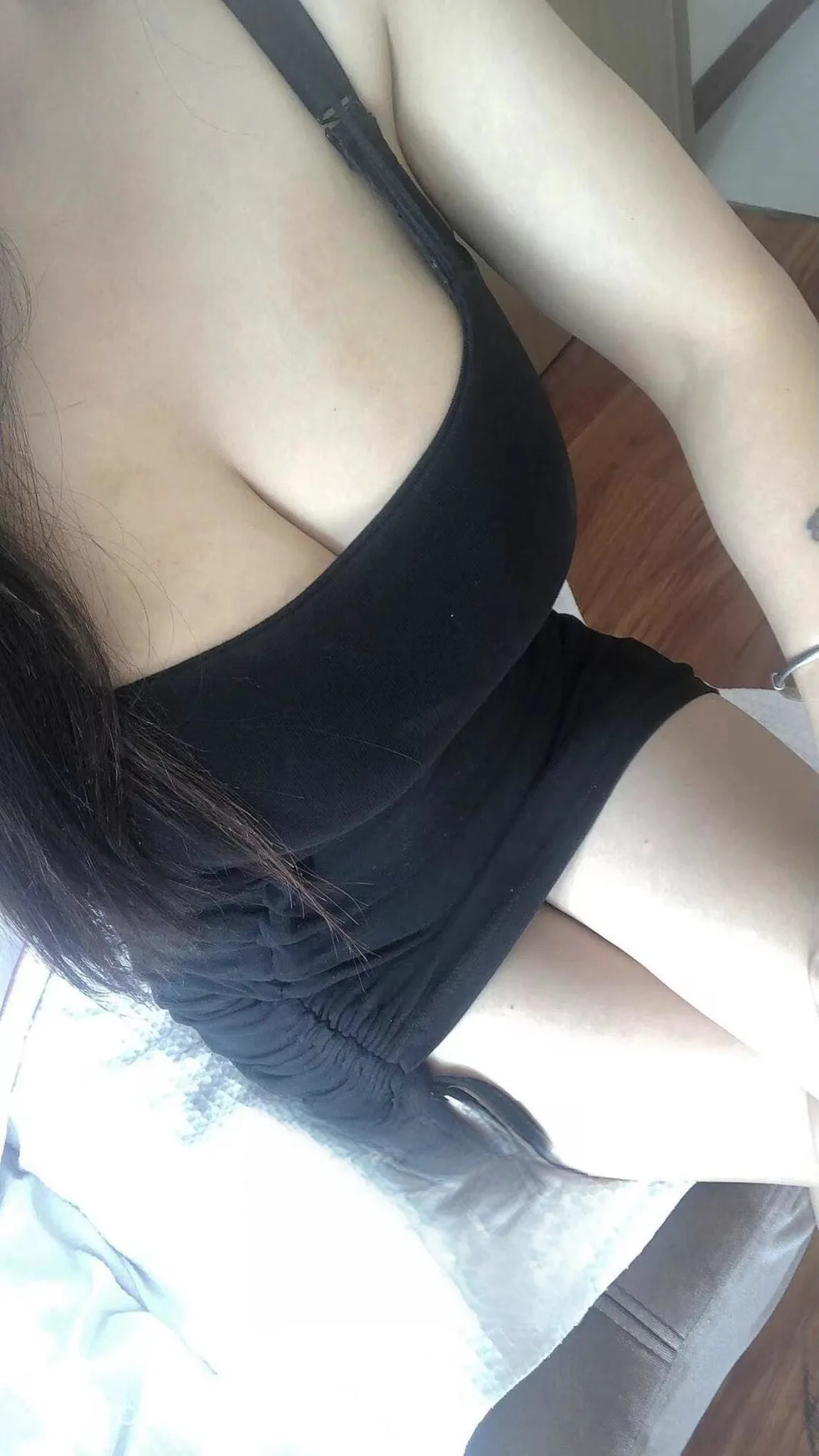 鼓楼天然巨乳少妇