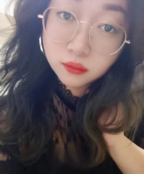 大智路地铁站小姐姐