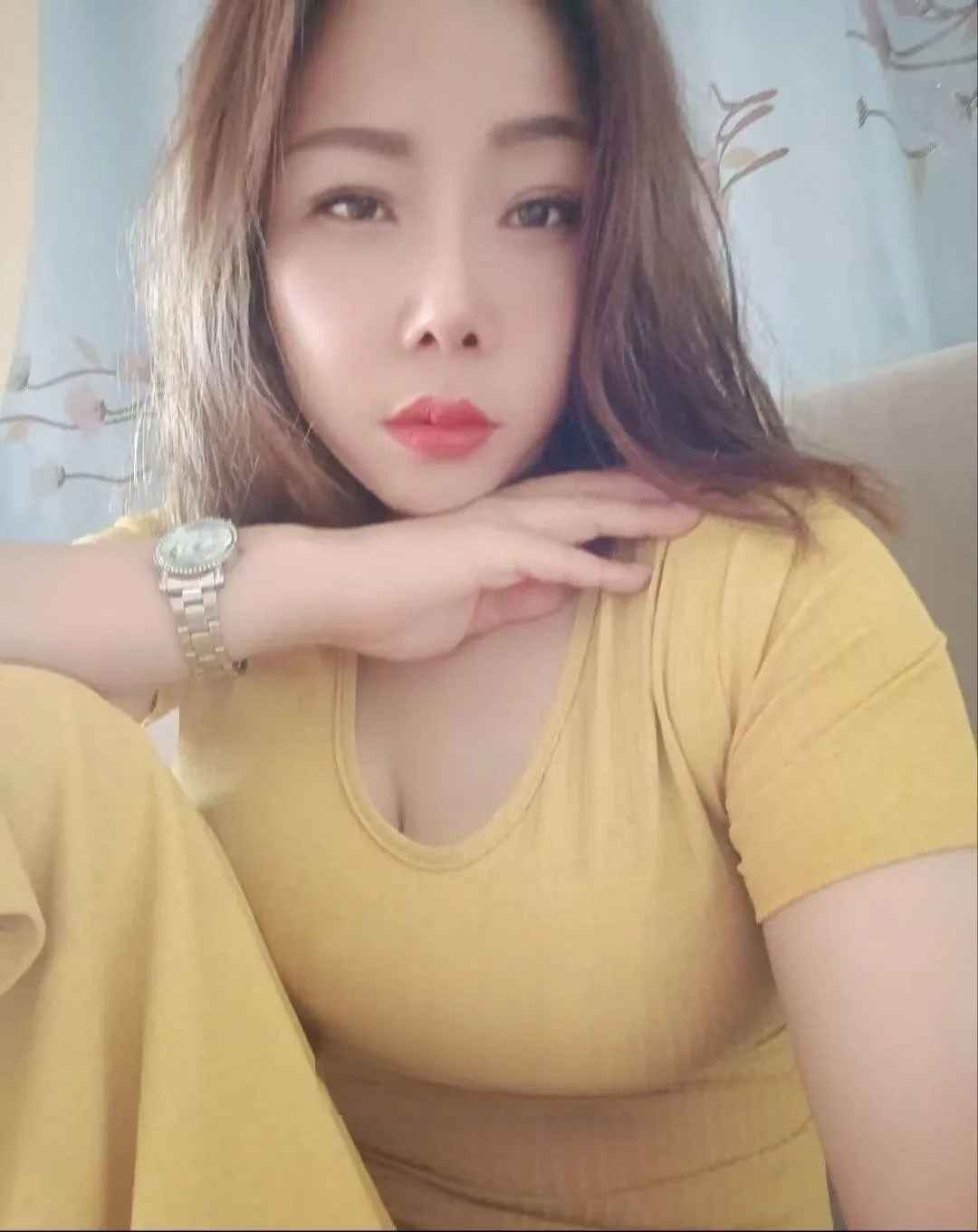 服务型丰满少妇