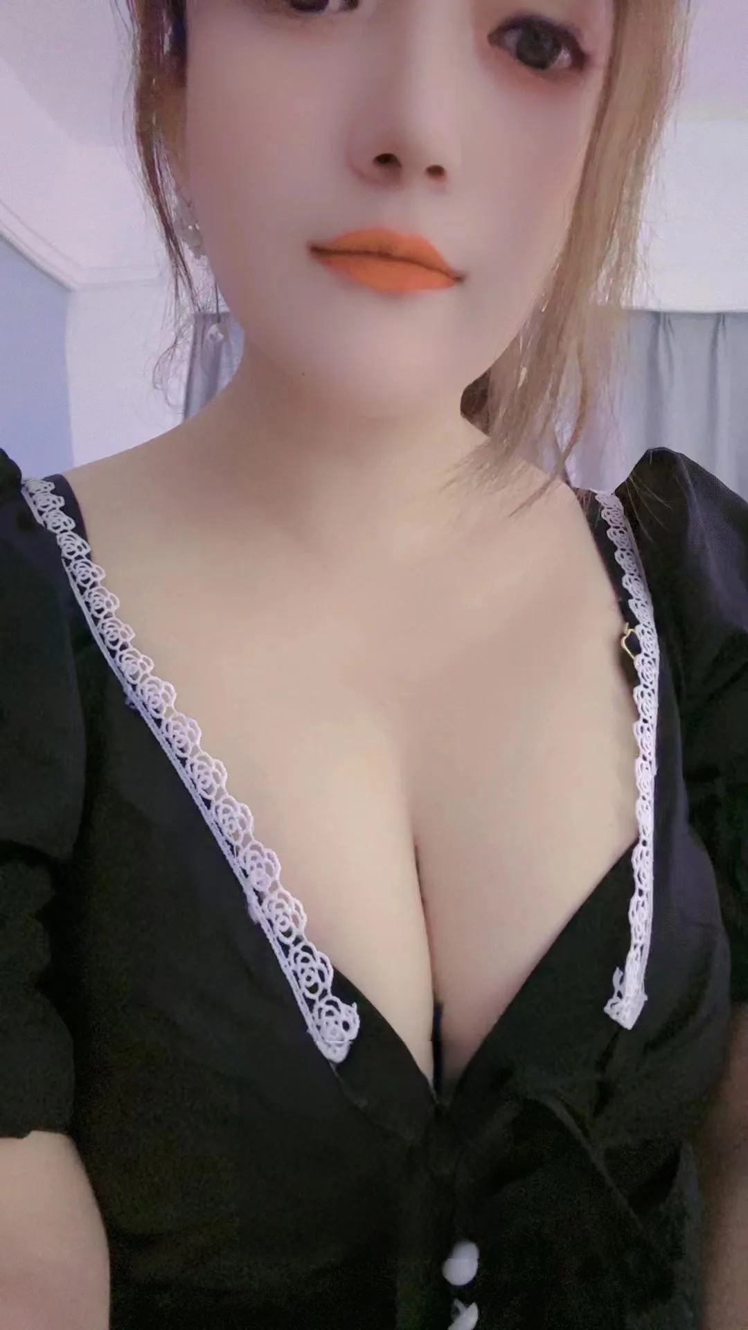 罗湖大胸翠花