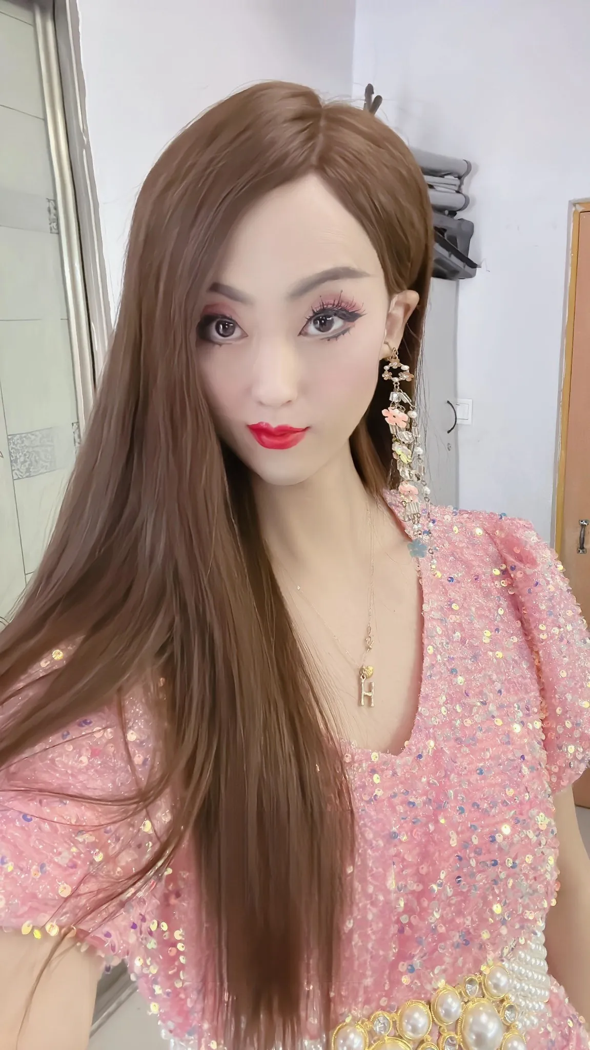 长春ts小姐姐还不错，是个a 女王，喜欢这口的联系她