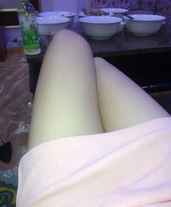 罗湖倩美人