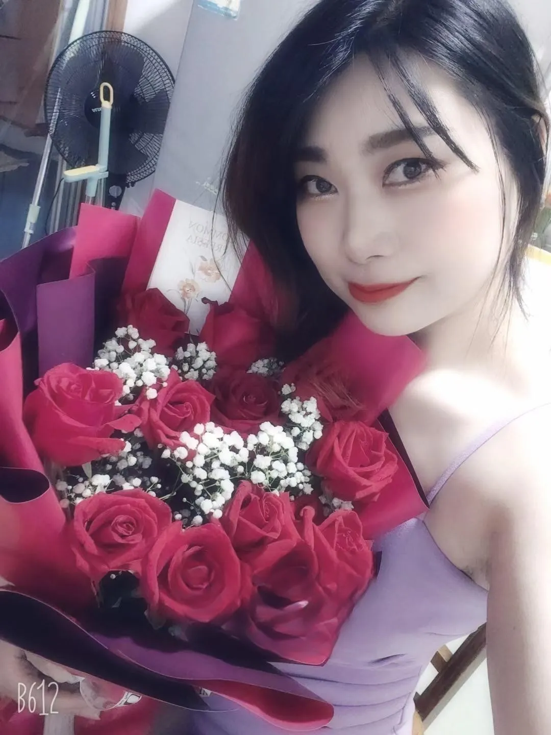 大个纹身少妇