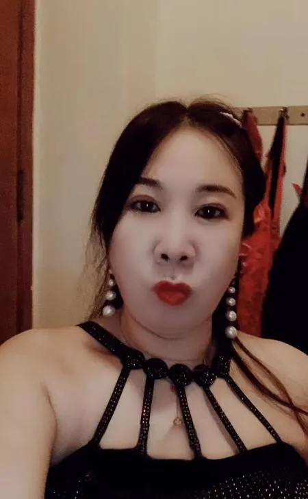 越秀泄火熟女