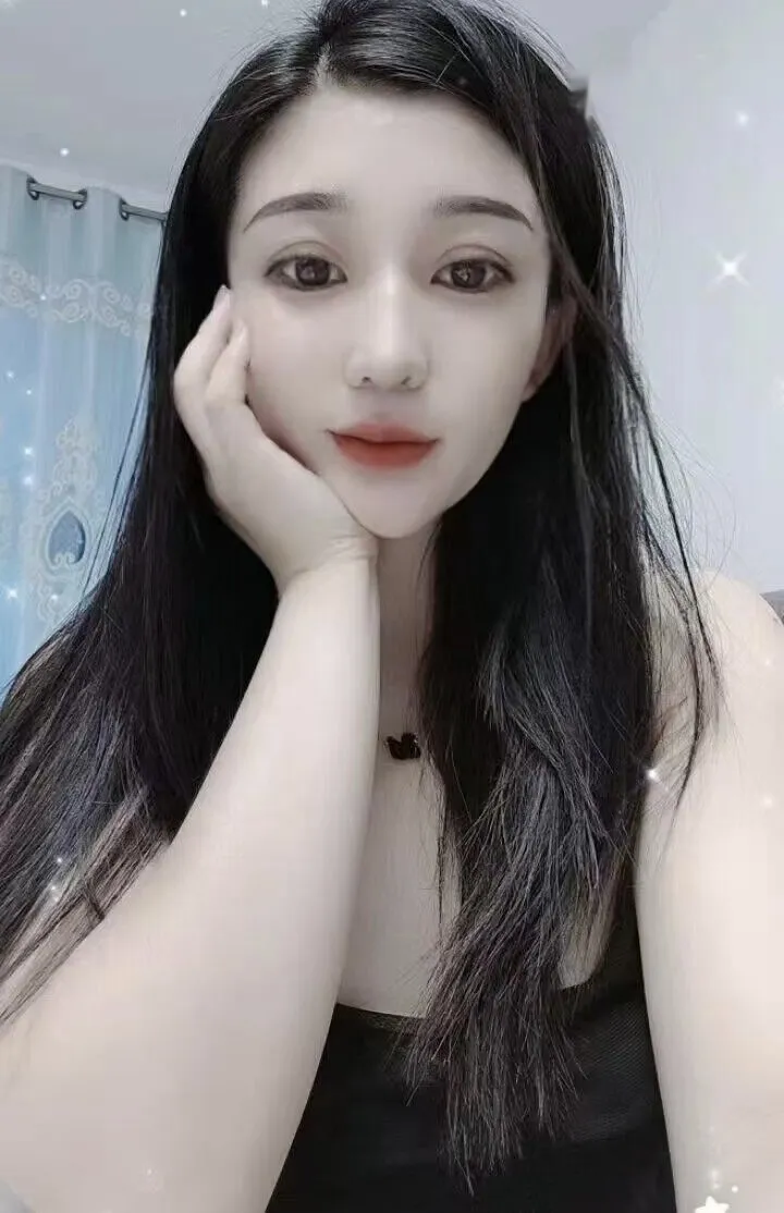 新人长发美女姐姐