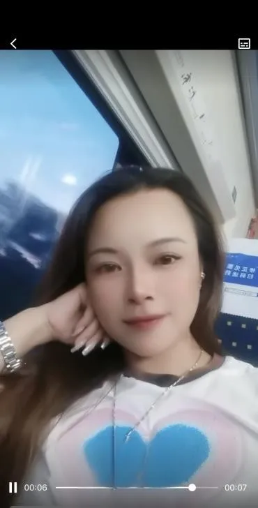 光谷小丽