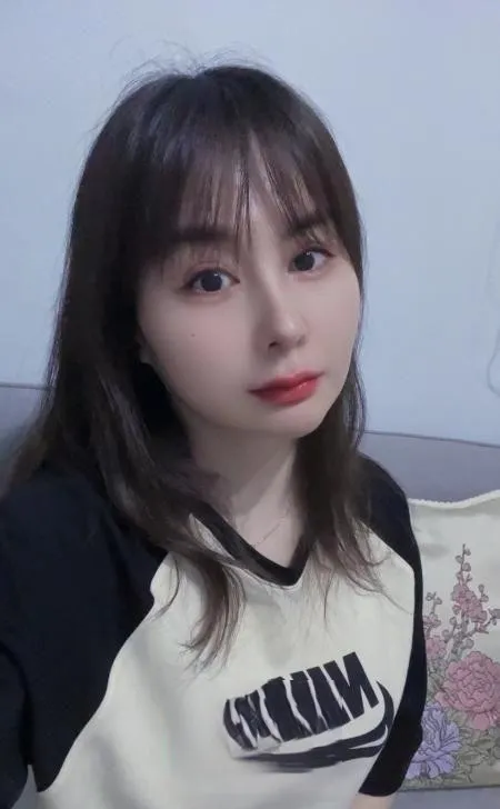 大胸兼职妹