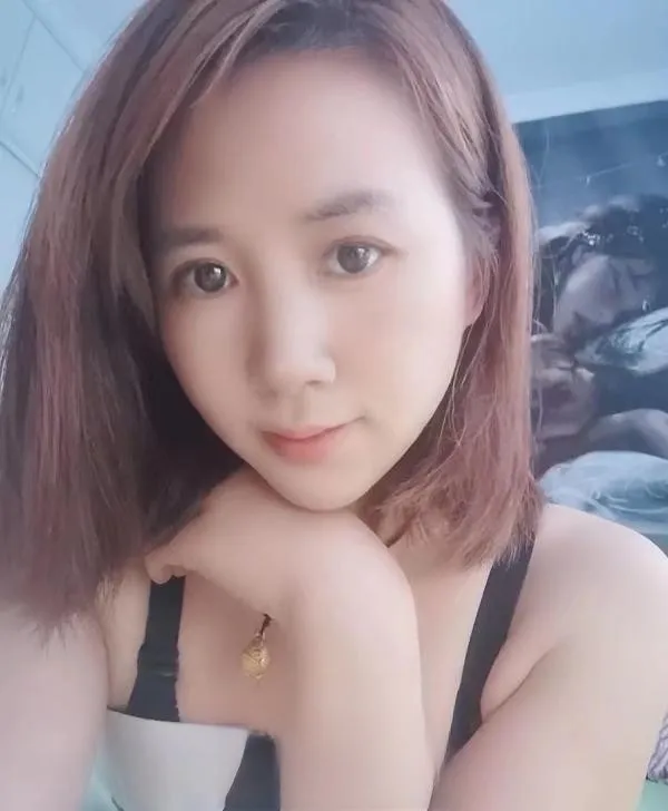武昌温柔耐看小美女