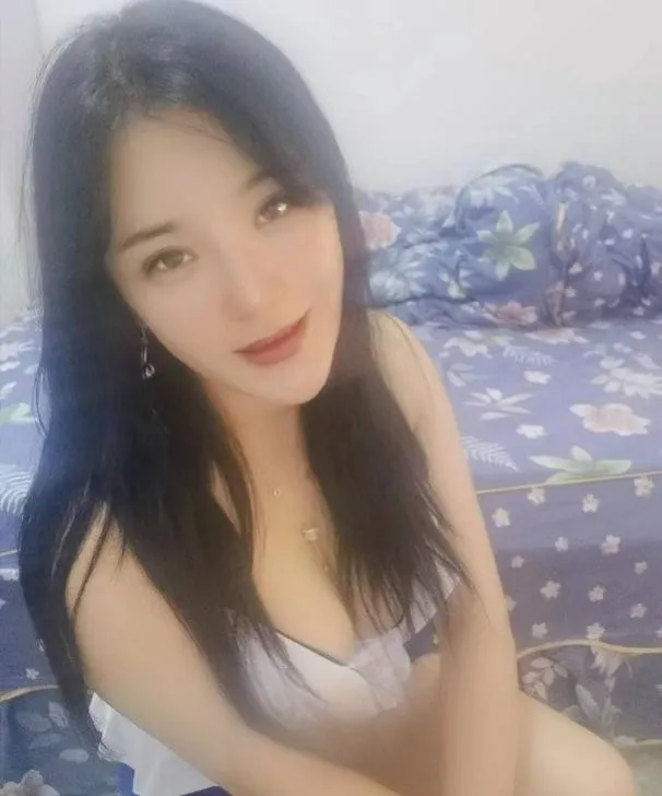 南开微胖兼大奶少妇