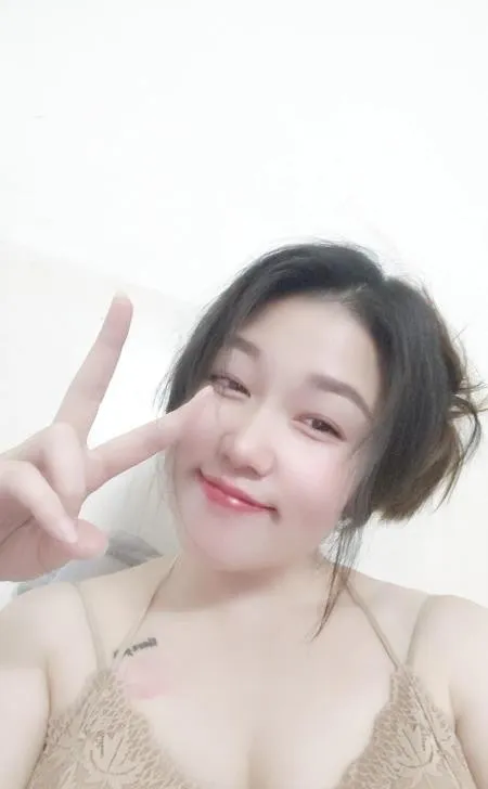 榨汁美少妇桃子