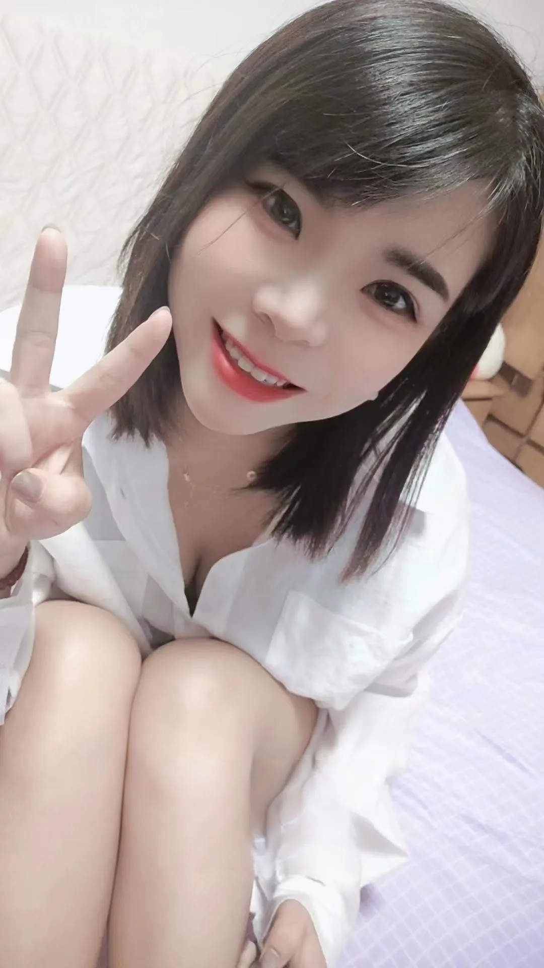 南湖刚下海少妇