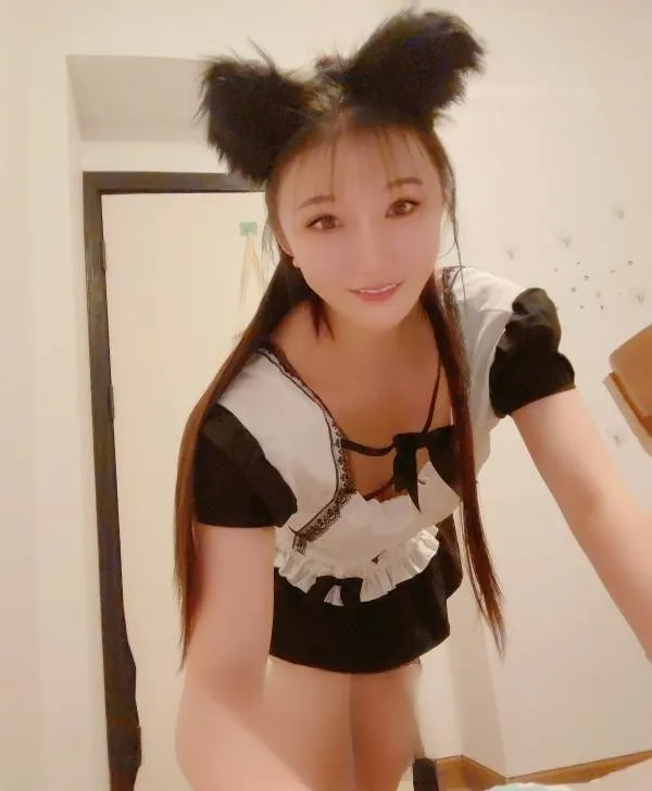 娇滴滴的小软妹