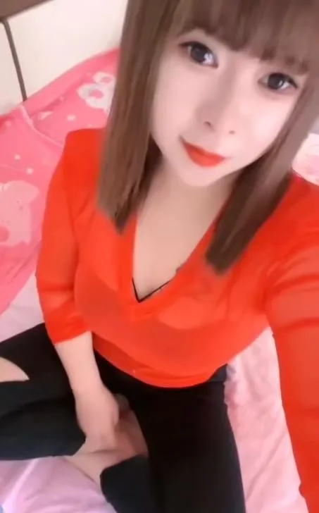 红色骚娘们