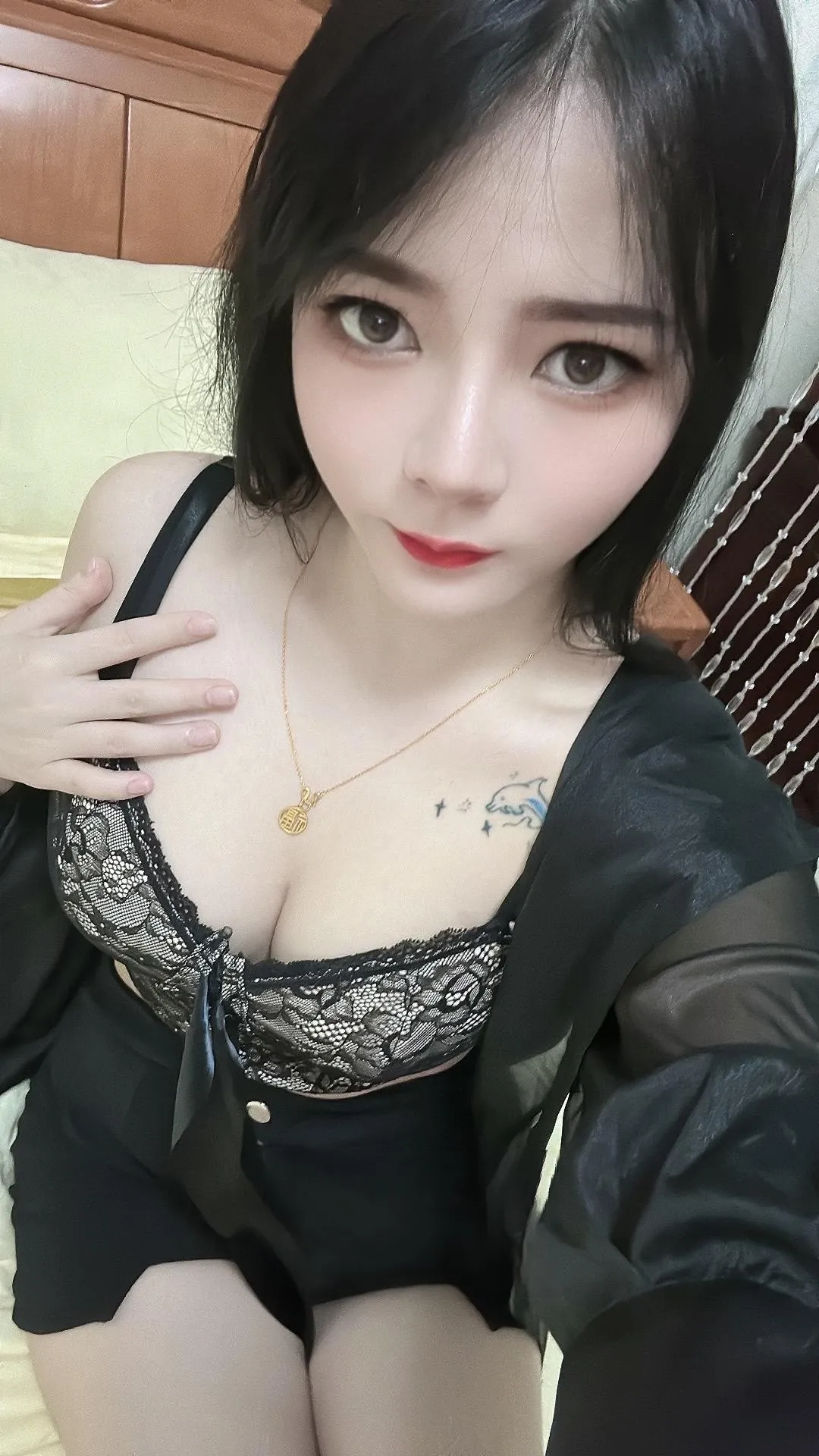 南山灵灵年轻