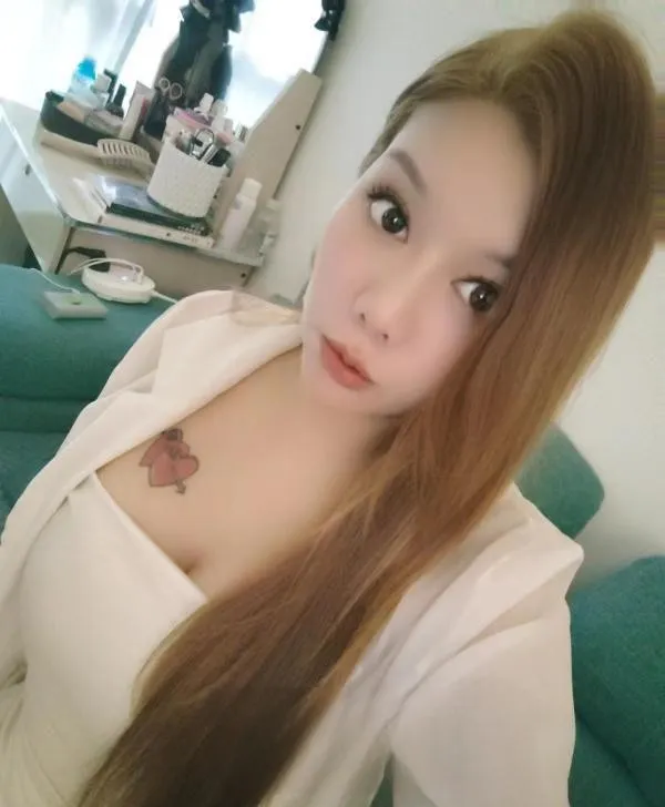 罗湖蜜桃臀晴晴