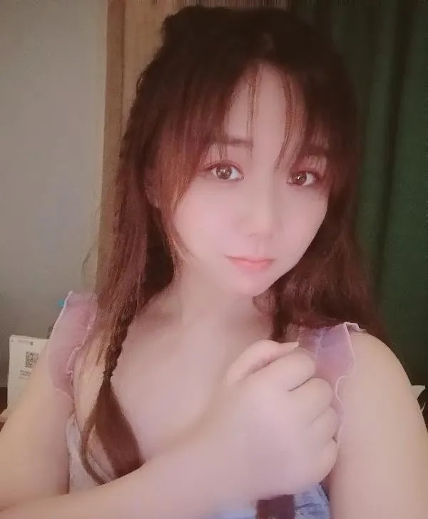 大胸妹子晴宝