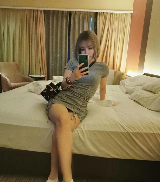 贴心女友香香