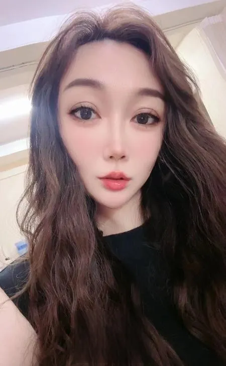 奶糖小姐姐