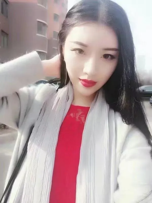 涧西大长腿琪琪