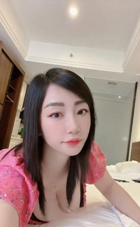 西丽钰柔
