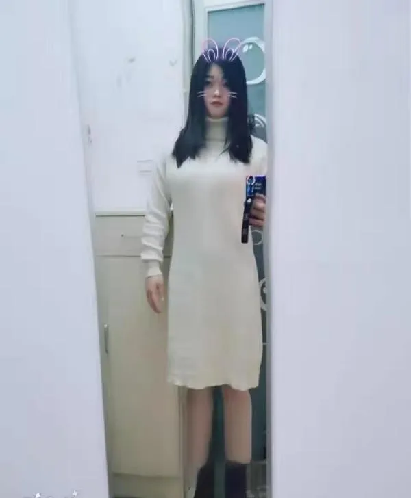 光谷青年城小姐姐