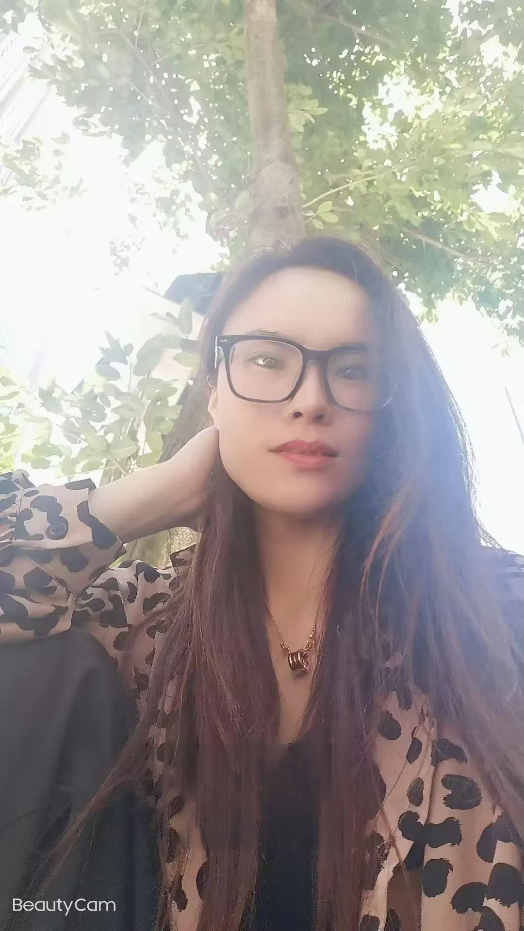 丝足可大艾莉咝