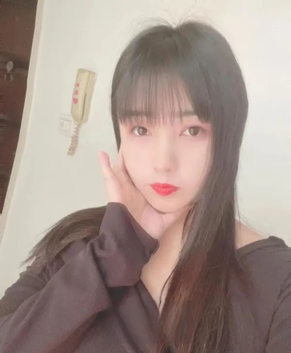 静安风骚小余