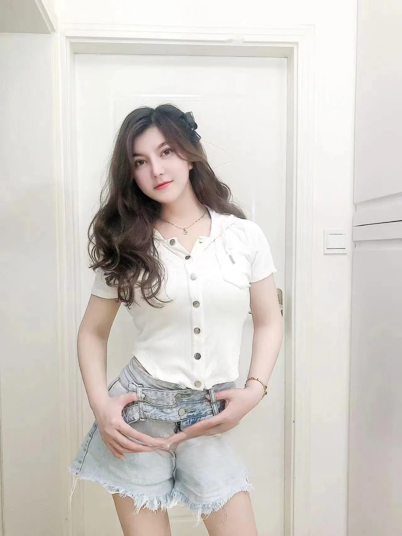 混血嫩模少妇