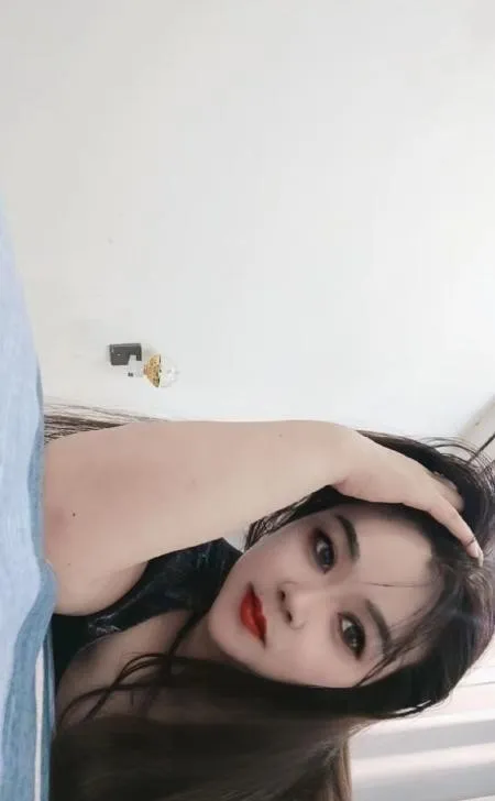 夫子庙大胸妹
