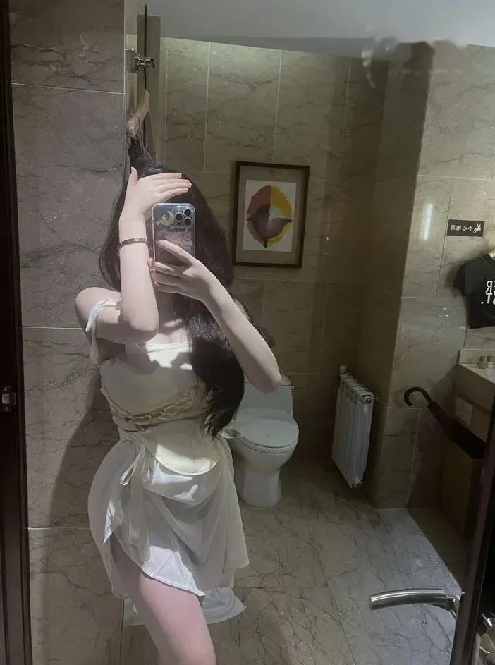 思明胸大性感小姐姐