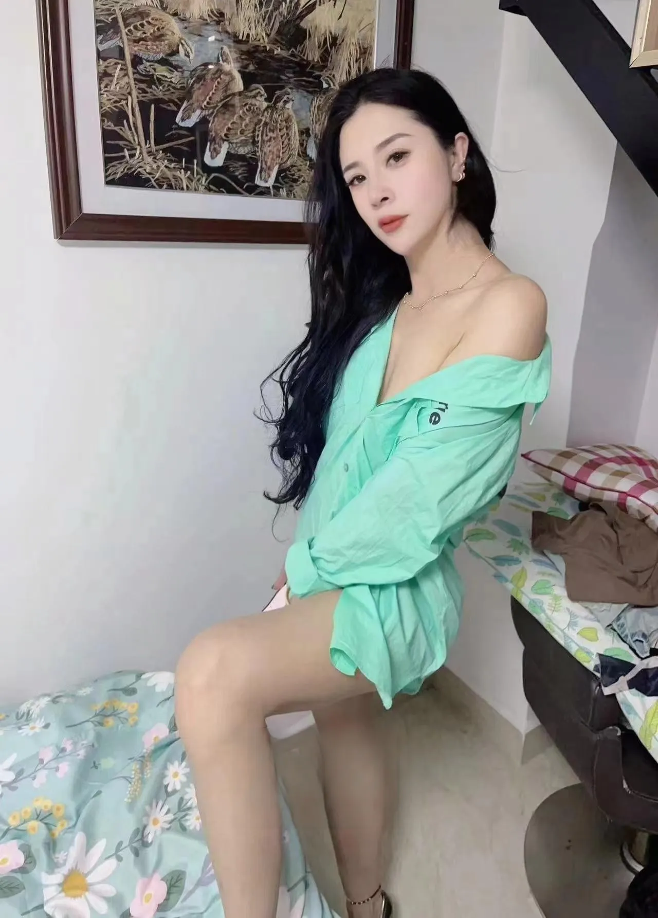 螺丝湾风骚小少妇