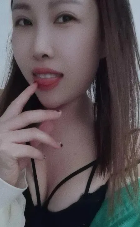 妩媚多姿