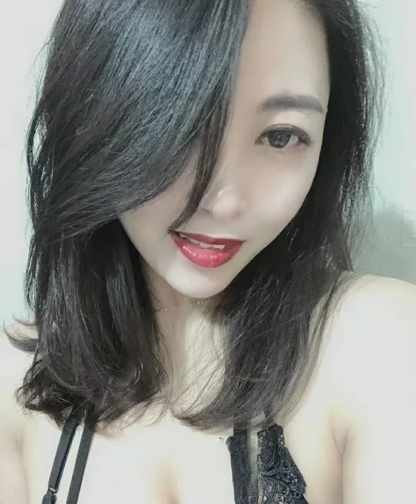 兼职高冷少妇