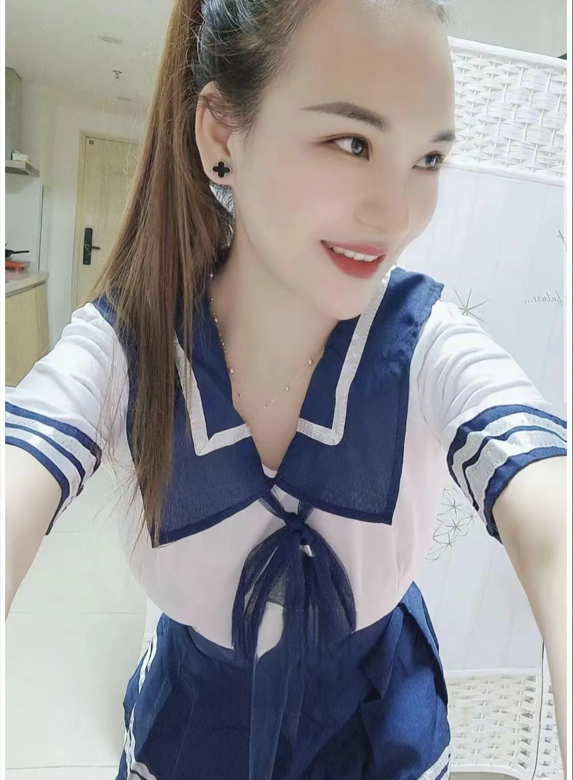 花都制服圆圆