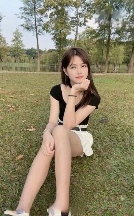 长腿小雅