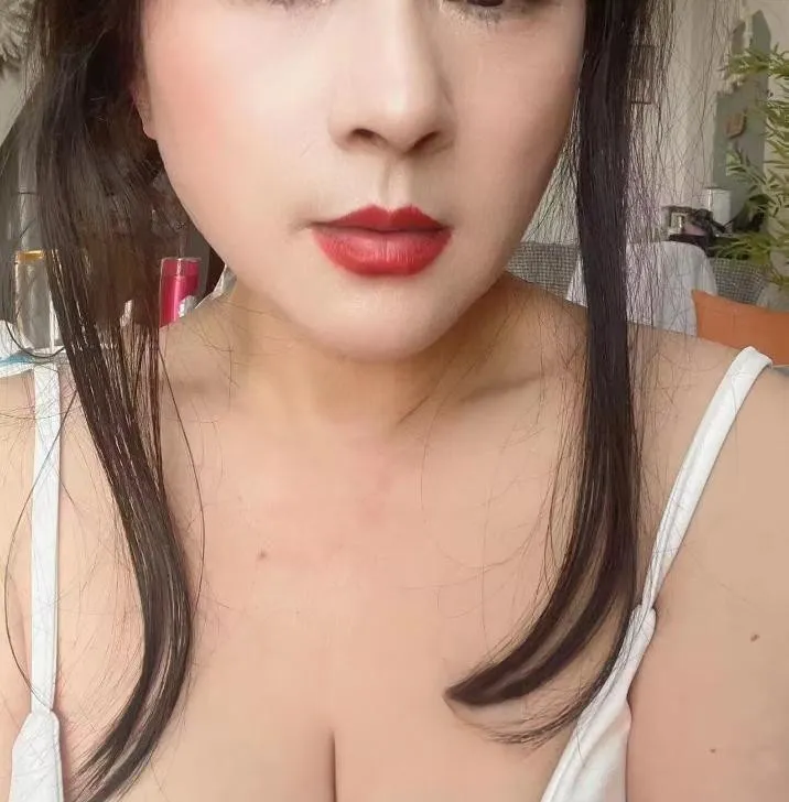 大奶熟妇双飞体验