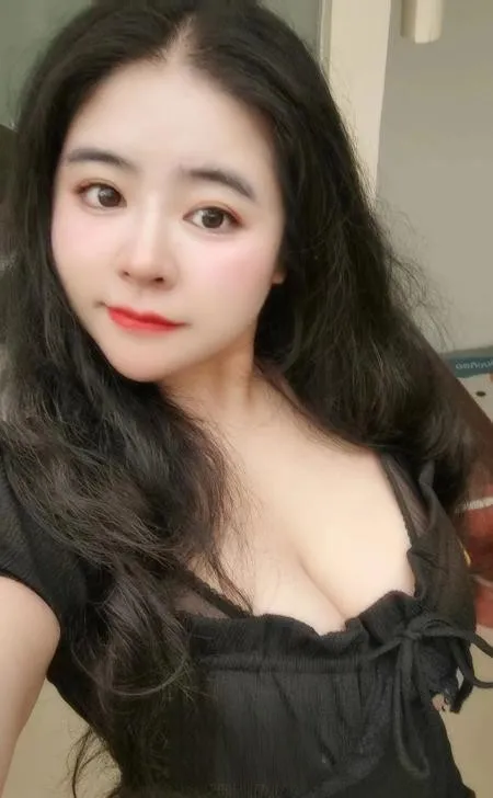 大巨乳露露