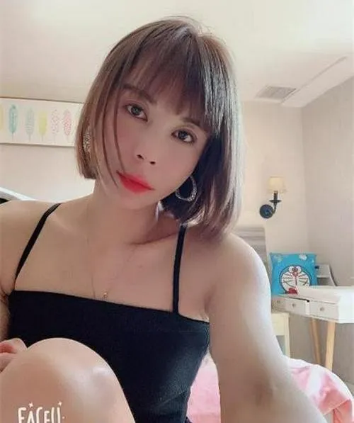 爱喷水的小女人