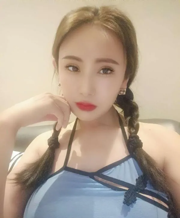 性感缇娜