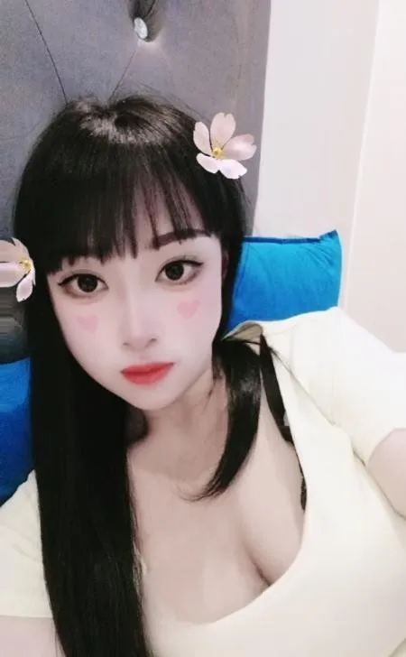 庐阳苗条妹子