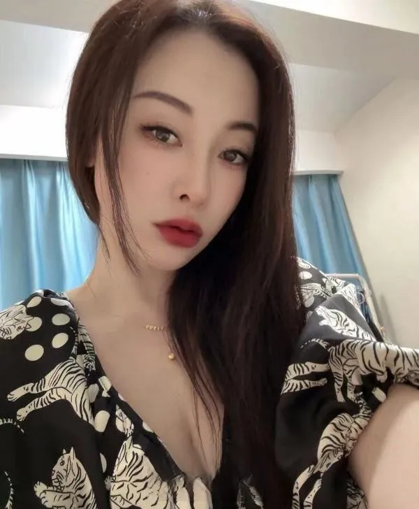 南山情趣少妇