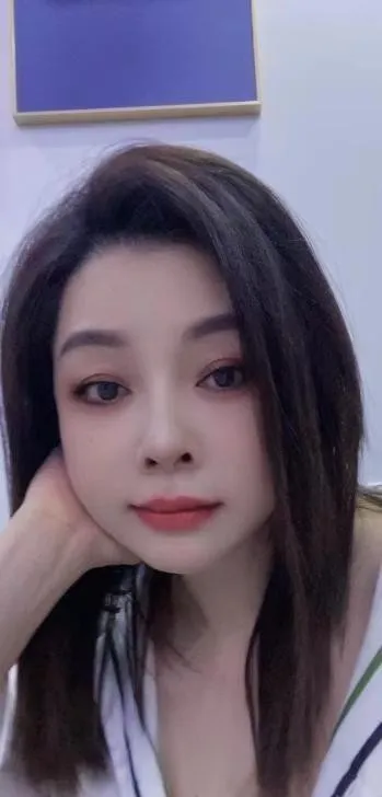 红绳彤彤