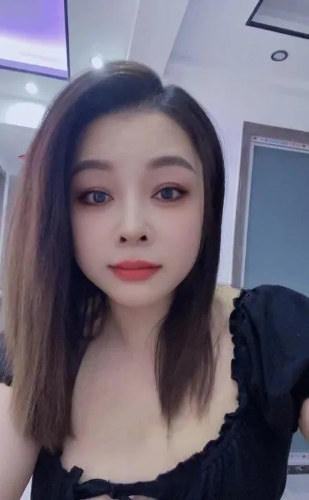 红绳彤彤