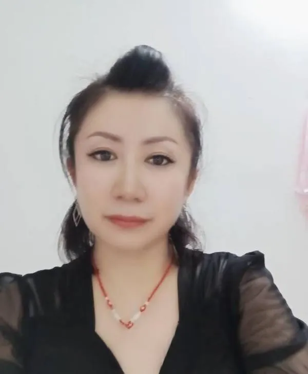 南山性感熟妇