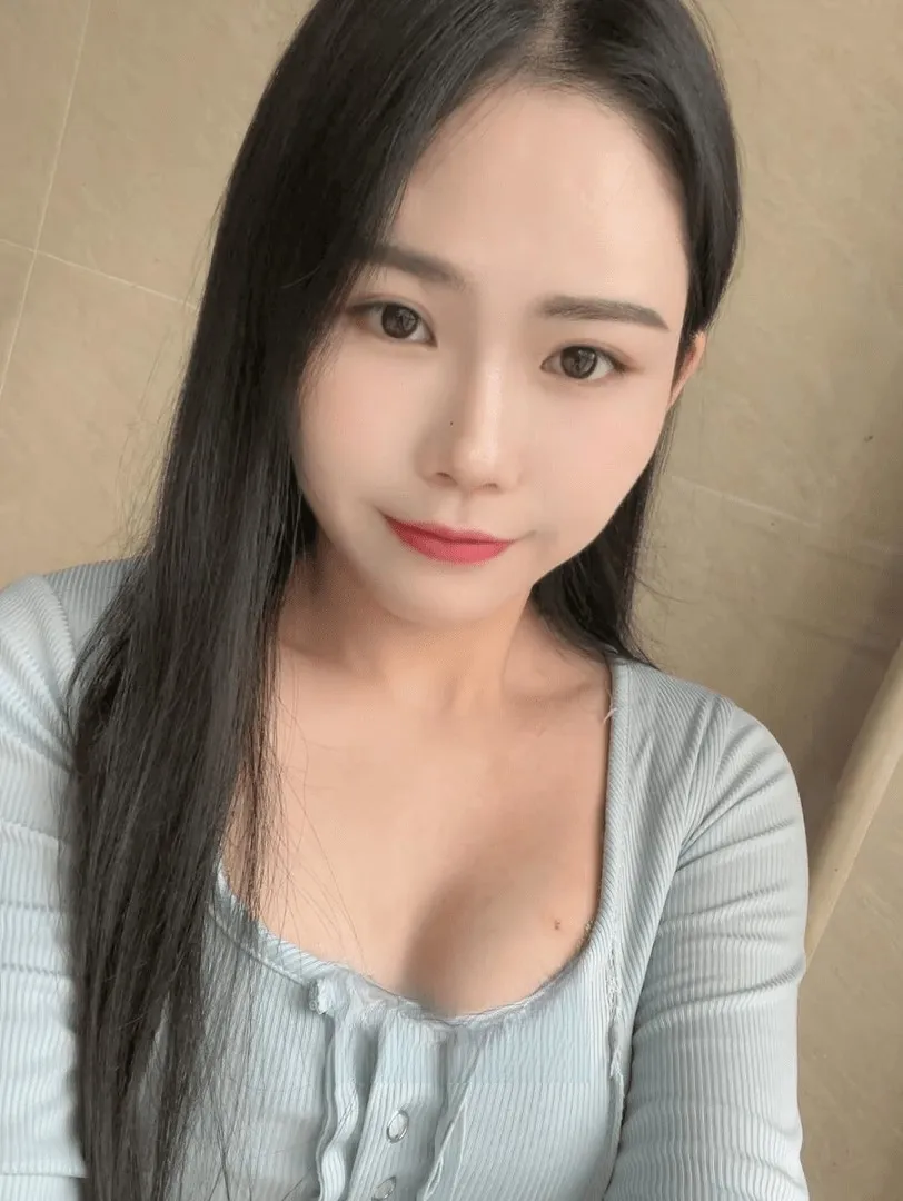 嘉定区性感大胸兰兰
