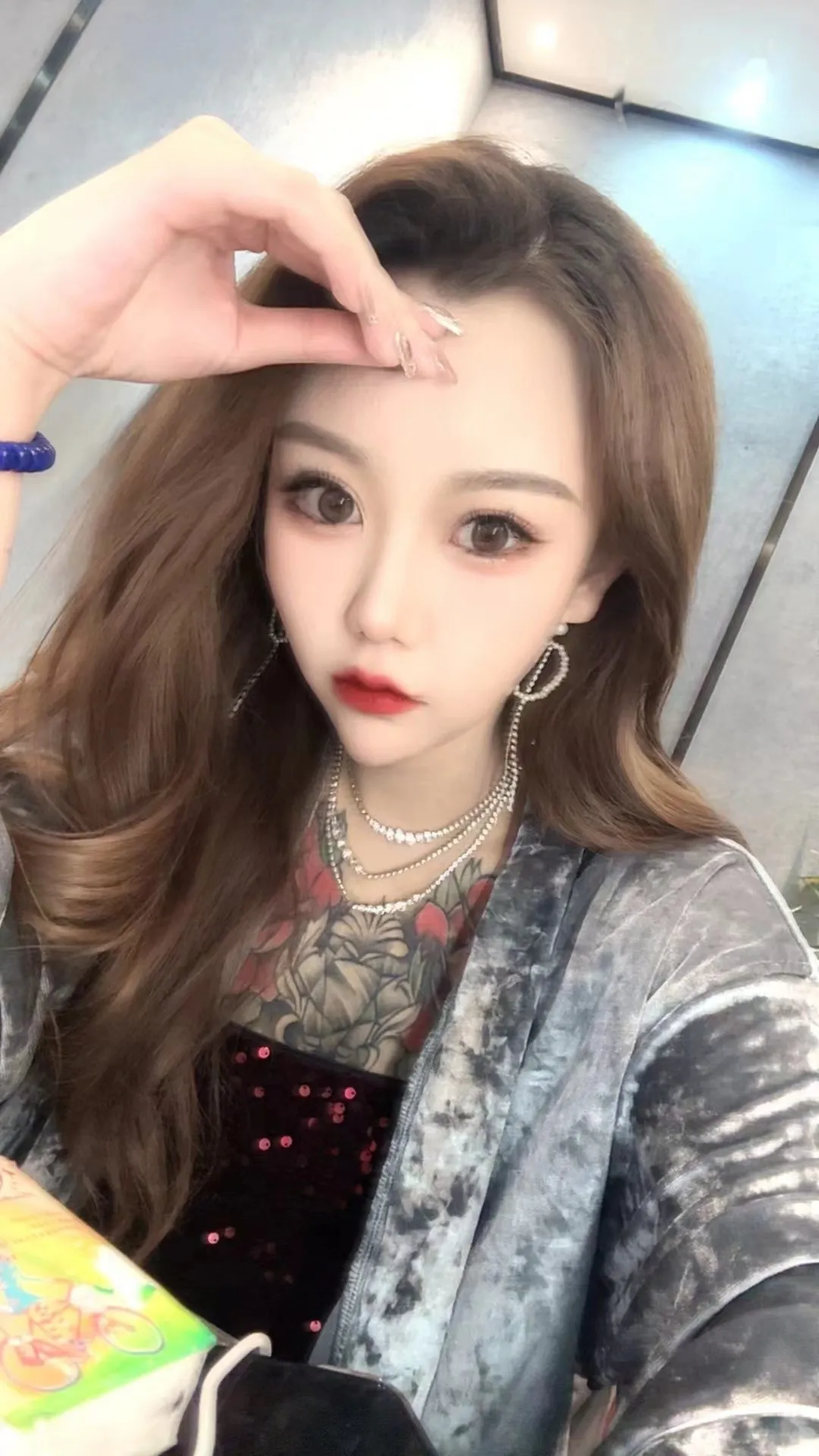 亲验南塔花胸美女