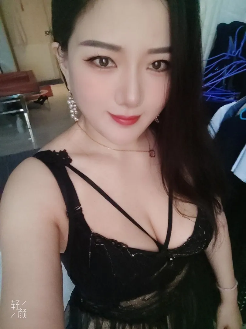 水床双飞姐妹花