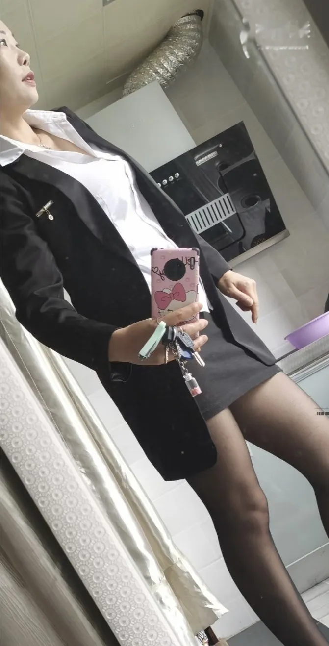 特爽